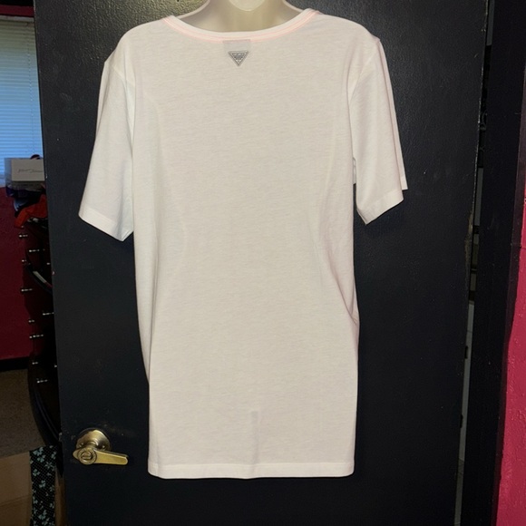 NWT Columbia pocket tshirt. White with blue/peach. XL. - Picture 7 of 15
